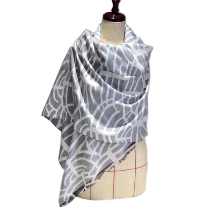 Meisen Stole Forest Pattern (White/Dark Blue)